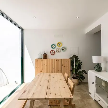 Traditional House: Private Pool And Sunny Terrace Villa Portimão