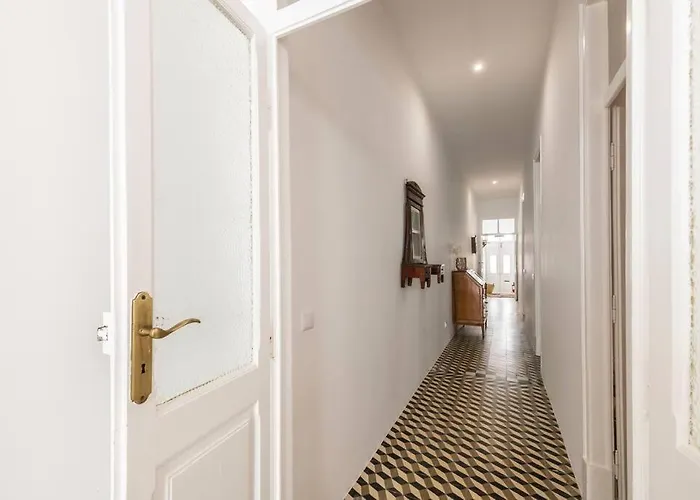 Traditional House: Private Pool And Sunny Terrace Вилла *