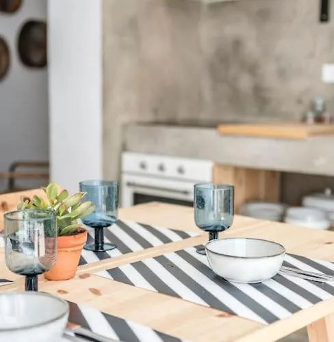 Traditional House: Private Pool And Sunny Terrace Портиман