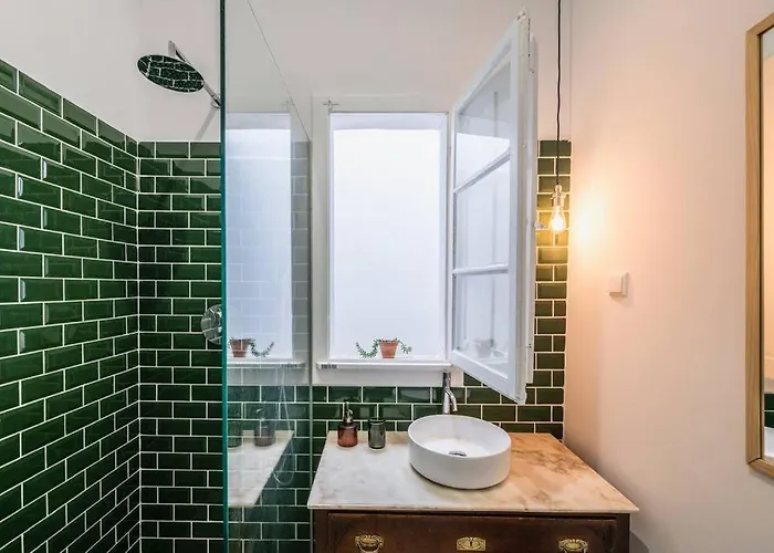 Traditional House: Private Pool And Sunny Terrace Вилла