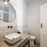 Вилла Traditional House: Private Pool And Sunny Terrace Портиман