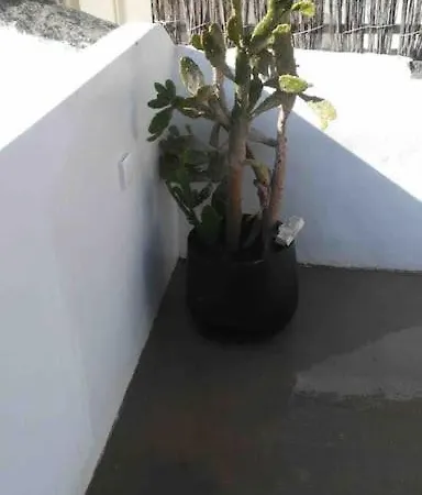 Traditional House: Private Pool And Sunny Terrace Villa Portimao